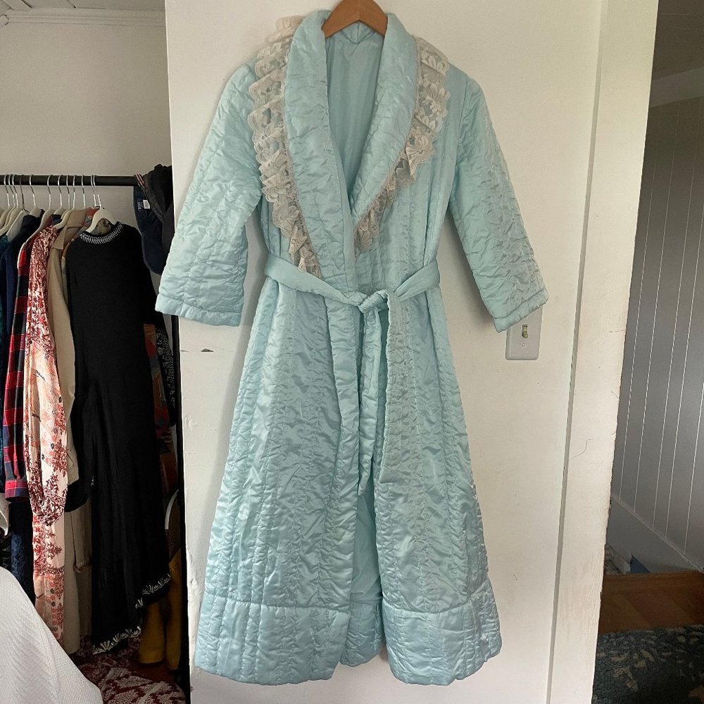 Vintage Light Blue Quilted Robe with Lace Trim